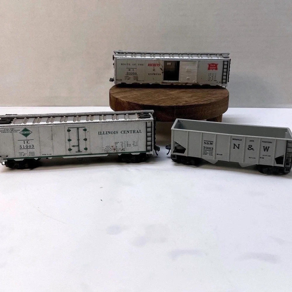 Vintage HO Scale Model Train Lot Rock Island Illinois Central N&W Hopper 3pc